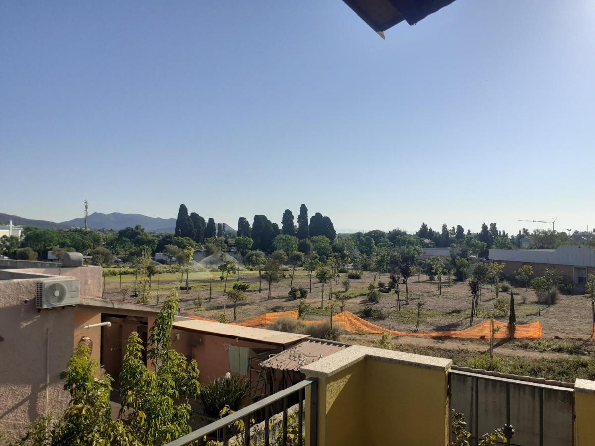 Appartamento A Pula In Zona Residenziale Luaran gambar